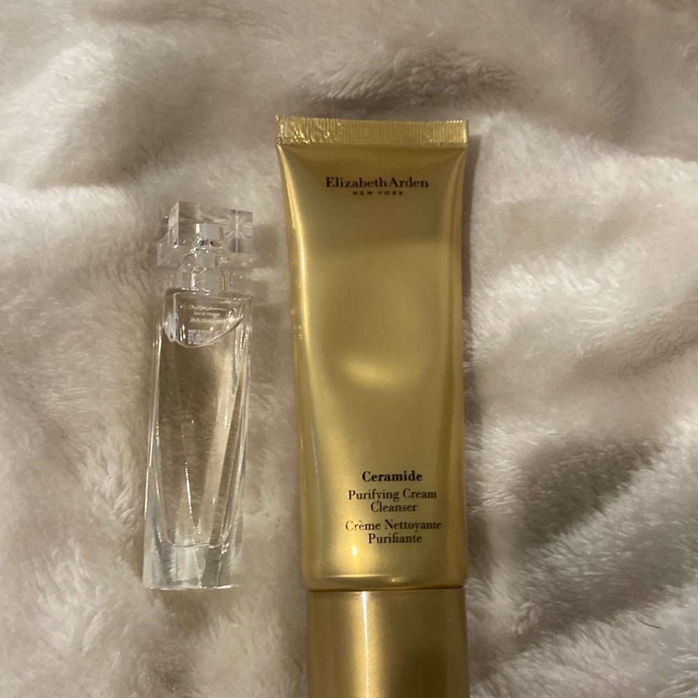 534) Elizabeth Arden Ceramide Purifying Cream Cleanser & Perfume